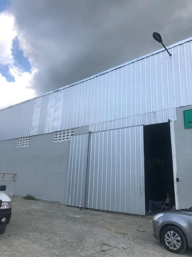 Nave Industrial En Alquiler En Santo Domingo Norte