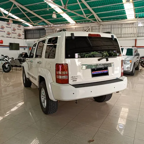 Jeep Cherokee Limited Kk 2010