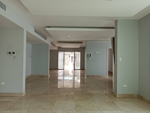 Casa A Estrenar, Urbanización Guaparo (soc-014) Luz Coelho