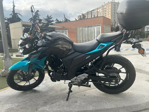 Yamaha Fz25 2023 Con 13,000km Soat Y Primer Tecno Julio 2025