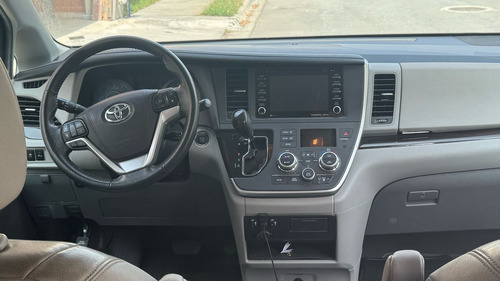 Toyota Sienna 3.5 Xle Piel At