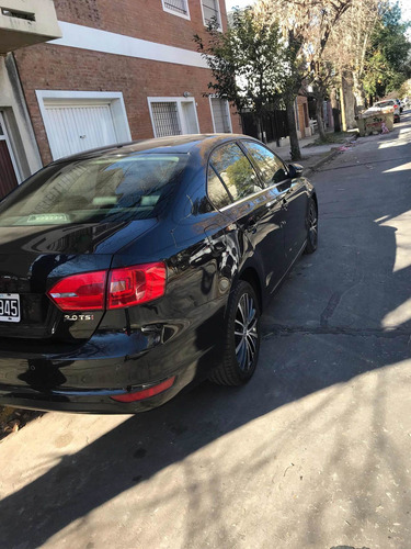 Imagen 3 de 8 de Volkswagen Vento 2.0 Sportline Tsi 200cv Dsg 2011