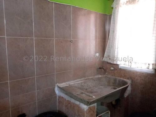 Imagen 9 de 9 de Muy Fresco Y Buena Zona Residencial En Punto Fijo