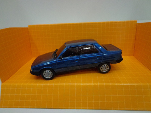 Renault 9 Clasico Azul 1/43 Alucinante Replica