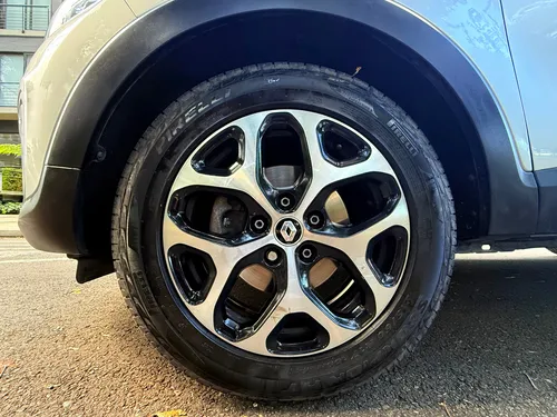 Renault Captur 2.0 Intens Automática