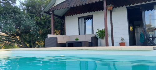 Cabaña En Alquiler Villa Serrana, Piscina Climatizada, Estufa A Leña, Wifi