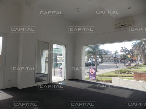 Local En Alquiler En Calle 20 Punta Del Este - Ref: 28002