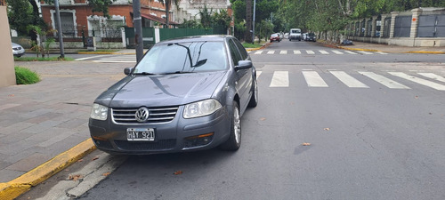 Volkswagen Bora 1.8 Highline T 180cv Cuero