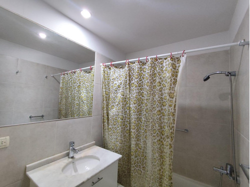 Amplio Monoambiente En Alquiler Con Balcon Y Amenities, Colegiales. E-furio.