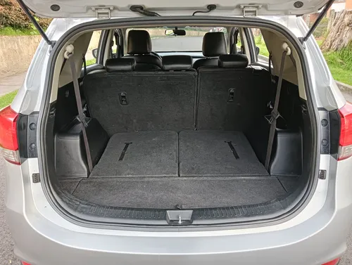 Kia Carens 2.0 Suv Ex