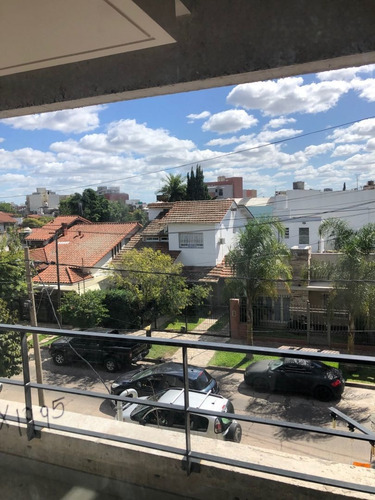 Imagen 16 de 30 de Espectacular 4 Ambientes En Venta En Haedo, Con Cochera.