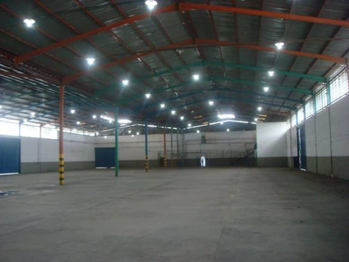 Imagen 8 de 14 de Johanna Castillo Alquila Galpon 3450 Zona Ind