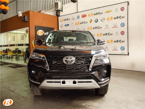 Imagem 2 de 14 de Toyota Hilux Sw4 2.8 D-4d Turbo Diesel Srx 7l 4x4 Automático
