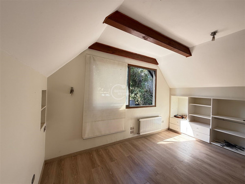 Casa En Arriendo Candelaria Goyenechea 5 Dorm + Servicio