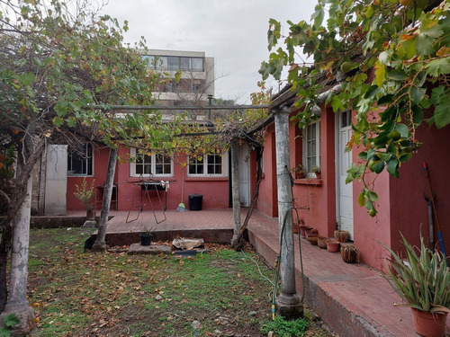 Hogares Vende Amplia Casa De 4d1b - Sector Mercado De Provid