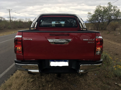 Toyota Hilux Srx 2017 Automática 4x4 Tope De Gama Camionetas