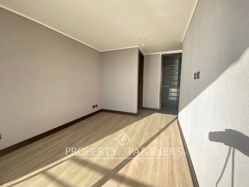Arriendo Departamento Almagro Avenida Brasil Con V...