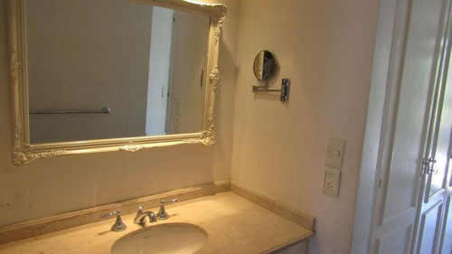 Imagen 15 de 21 de Casa De Estilo Francés 4 Ambientes Garage Dos Autos En Residencial Exclusivo