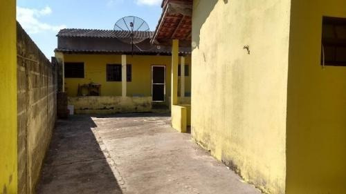 Imagem 6 de 14 de Casa Com Edícula Lado Praia Itanhaém