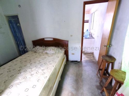 Excelente Casa En Venta En La Bella Zona Turística De Agua Viva, Cabudare Gabriela C