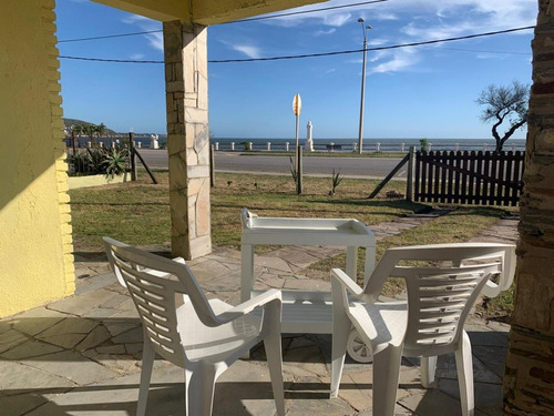 Casa Frente Al Mar De 3 Dormitorios