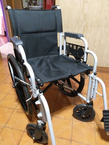 Imagen 4 de 4 de Silla De Ruedas Meyar