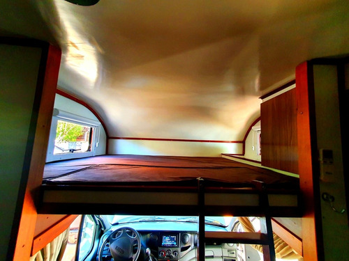 Imagem 10 de 15 de Motorhome Iveco Excenlentíssimo Estado. (pessoas Exigentes)