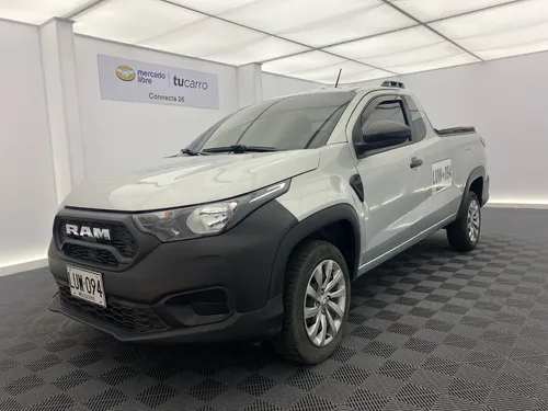 RAM 700 1.4 SLT MT