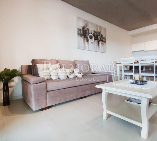 Imagen 5 de 24 de Departamento En Alquiler - Zona Centro Playa / Ref: 3008