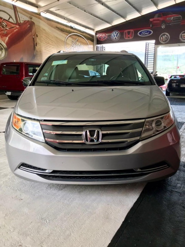 Imagen 2 de 15 de Honda Odyssey