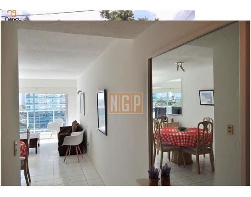 Apartamento Con Todos Los Servicios Buena Rentabilidad- Ref: 18257
