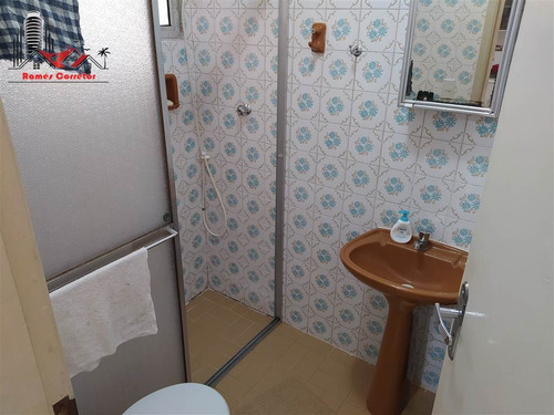 Imagem 13 de 17 de Apartamento 1 Dorm, Predio Frente Praia, Apto Com Vista Ampla Da Praia - Rc172