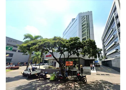 Oficina Amoblada En El Centro Empresarial Chipichape