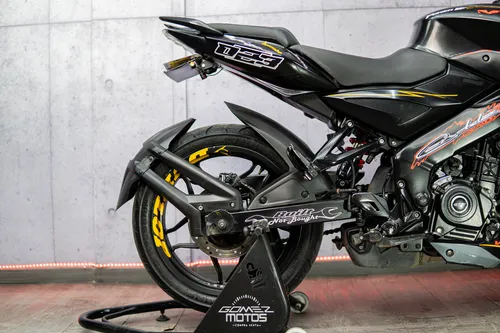 Bajaj Pulsar Ns 200 2024