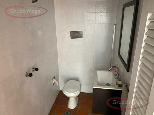 Imagen 21 de 24 de Casa De Estilo 4 Ambientes Con Patio Y Terraza En Gran Ubicación.