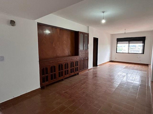 Departamento En  Calle San Luis Al 100