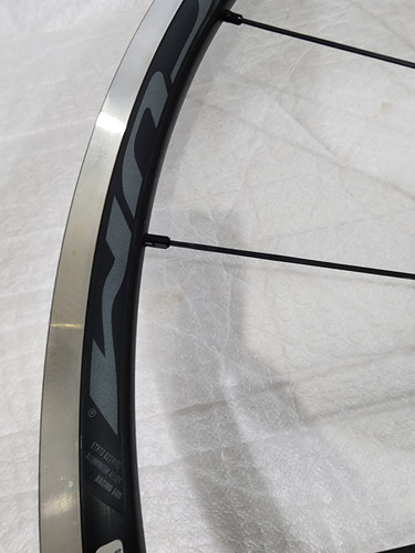Roda Aro Speed Fulcrum Dianteiro 700 18 Raios Parede Dupla