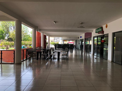 Local En Venta O Renta En La Col. Arbide, Leon, Gto. En Plaza Nicaragua Con Elevador,estacionamiento