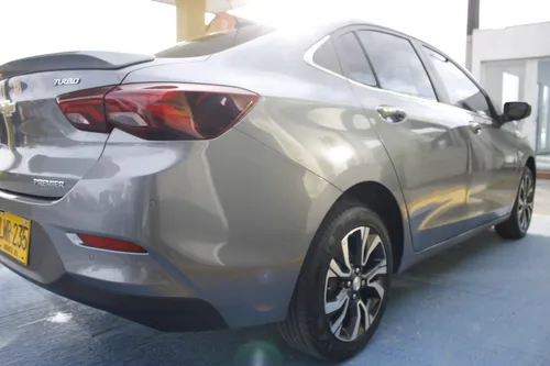 Chevrolet Onix 1.0T Premier Sedan At