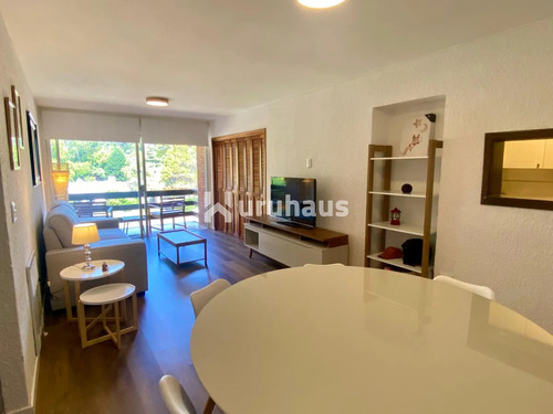 Venta Apartamento Tres Dormitorios Punta Del Este Playa Mansa Arcobaleno