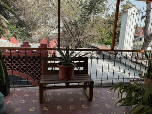 Casa En Venta De 7 Dorm. En Ñuñoa