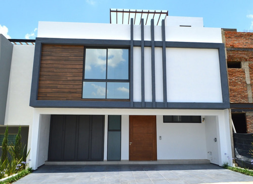 Imagen 5 de 29 de Casa Con Roof Garden En Valle Imperial En Zapopan