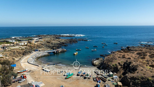 Casa De Ensueño Con Vista Despejada Al Mar En Excl...
