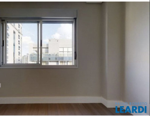 Imagem 9 de 11 de Apartamento - Itaim Bibi - Sp - 643500