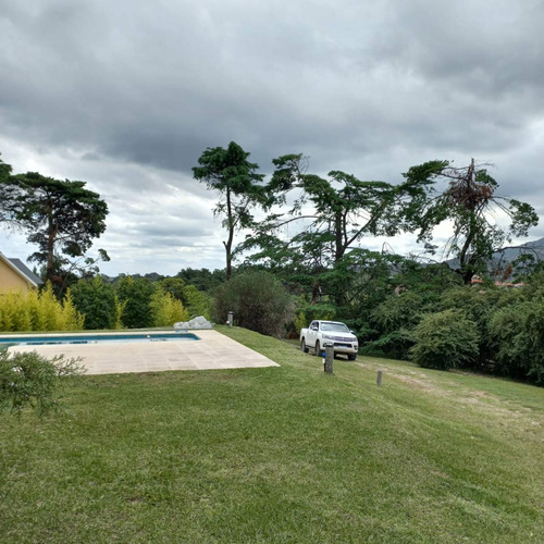 Se Vende Casas En La Cumbre Frente Al Golf Vistas Únicas 4 Dor.