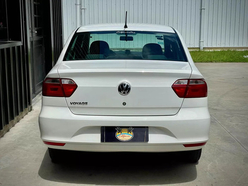 Volkswagen Voyage 1.6 Trenline 101cv