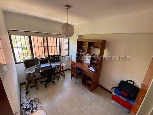 Imagen 23 de 25 de Bellísimo Apto Con 4 Cuartos Mls #23-2905