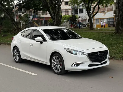Mazda 3 2.0 Grand Touring