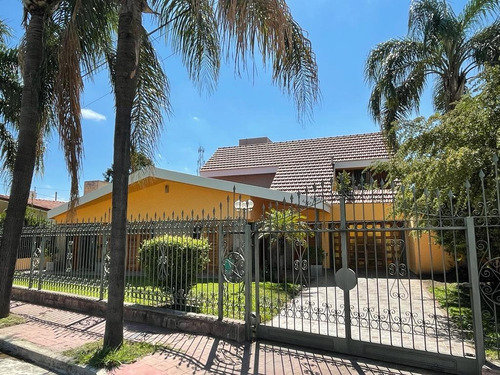Imagen 2 de 20 de Granja De Funes - Espectacular Casa!! Excelente Ubicacion