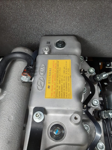 Imagen 7 de 15 de Cowdin Mini Cargadora Rex V570